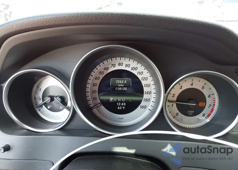 2013 Mercedes-Benz C 250 Sport z USA, uszkodzony, nr VIN WDDGF4HB5DA803693